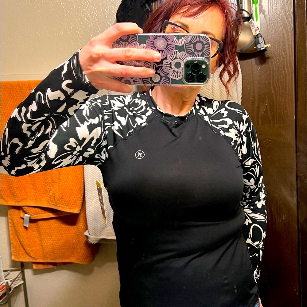 Hurley Rash Guard